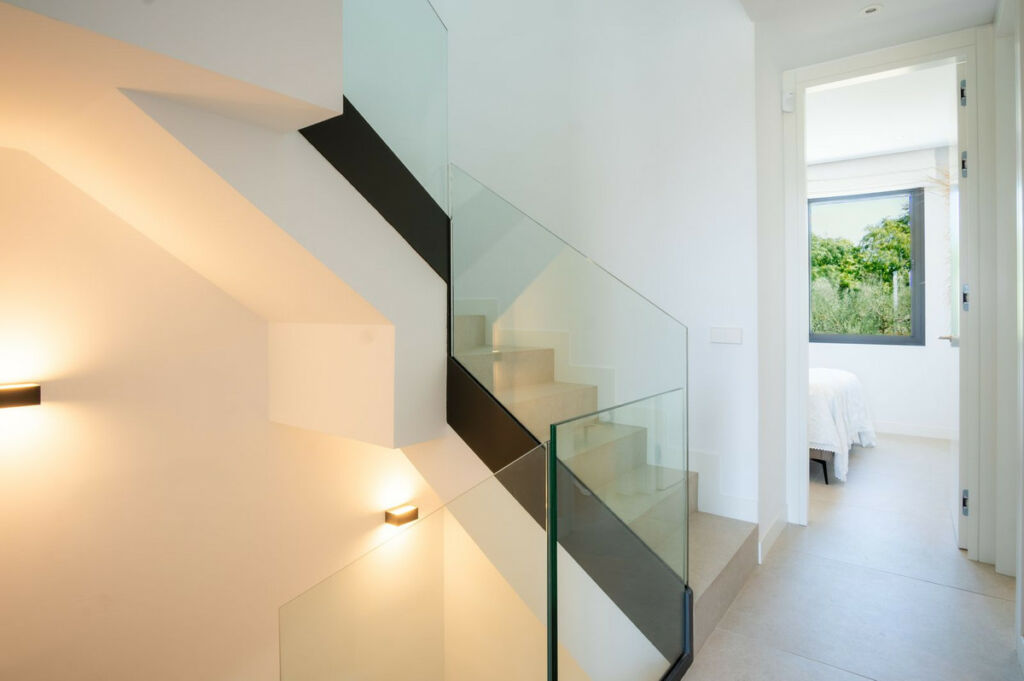 Semi-Detached House Elviria Málaga - image 11