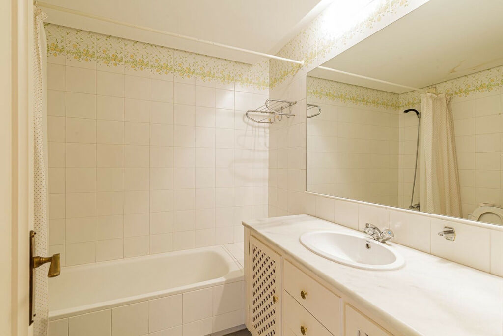Ground Floor Apartment Los Almendros Málaga - image 11