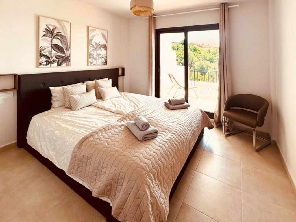 Ground Floor Apartment Altos de los Monteros Málaga - image 11