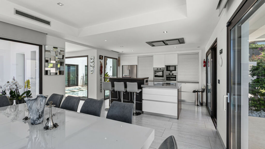 Detached Villa Javea Alicante - image 11