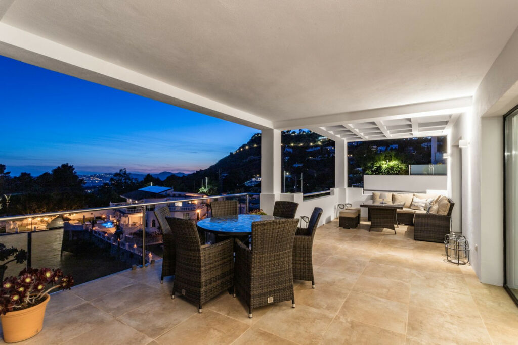 Detached Villa Mijas Málaga - image 11