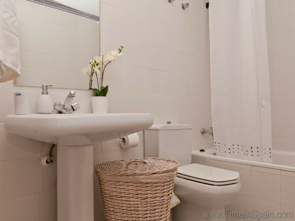 Townhouse Estepona Málaga - image 11