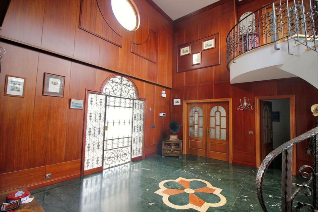 Detached Villa Benalmadena Málaga - image 11