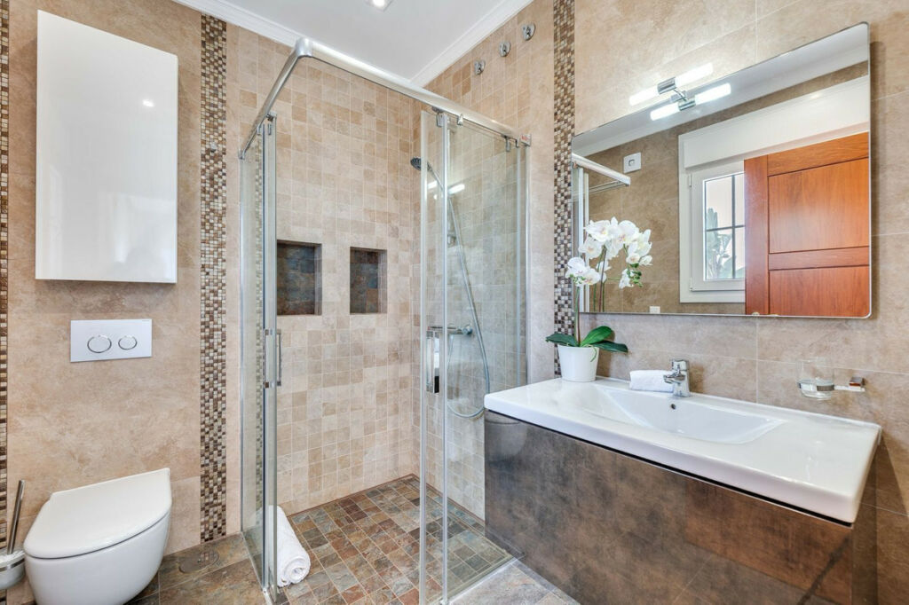 Detached Villa Marbesa Málaga - image 11