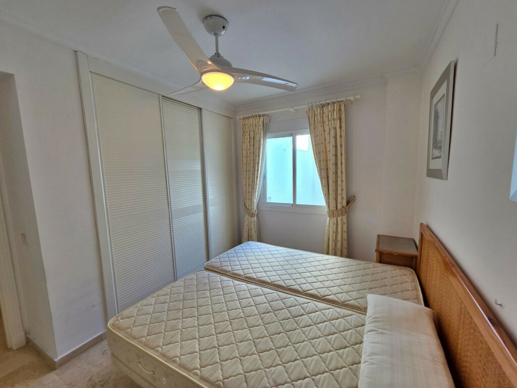 Penthouse Duplex Puerto Banús Málaga - image 11