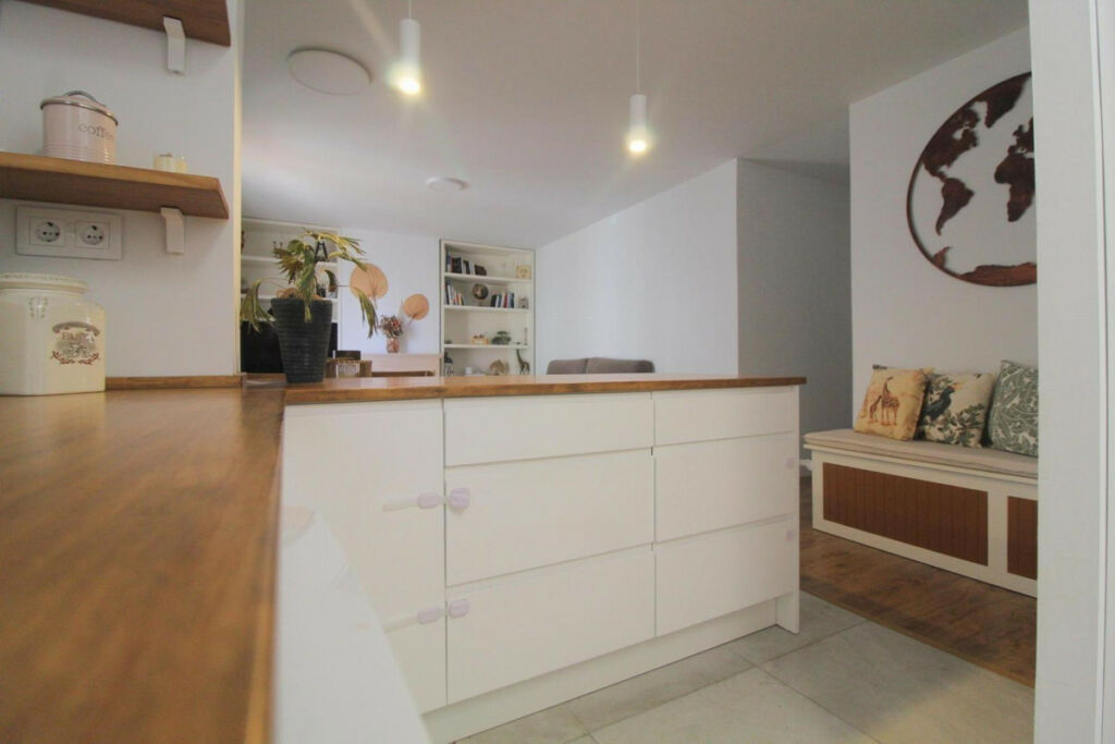 Middle Floor Apartment La Veleta Alicante - image 11