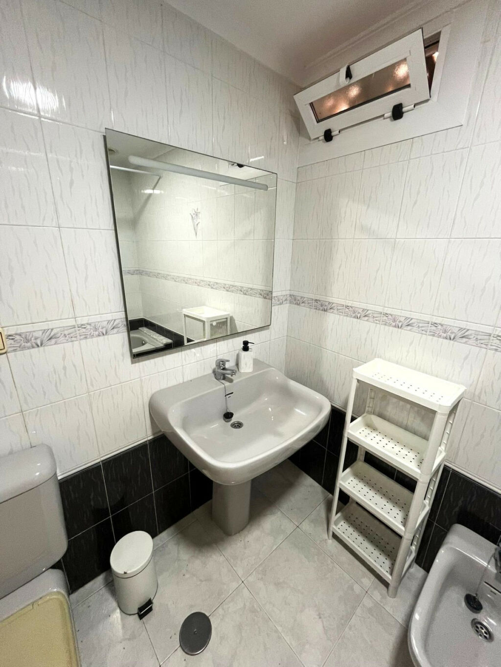 Middle Floor Apartment Torrevieja Alicante - image 11