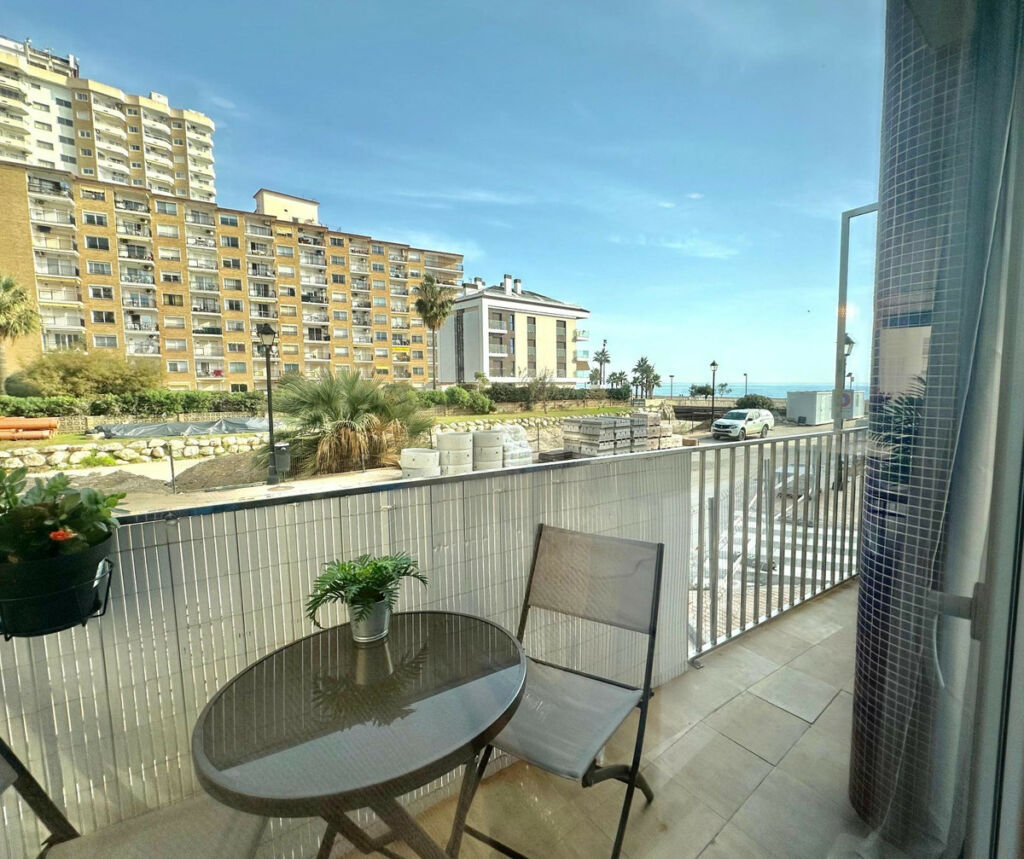 Middle Floor Apartment Los Boliches Málaga - image 11