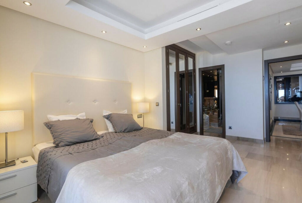 Penthouse Duplex New Golden Mile Málaga - image 11