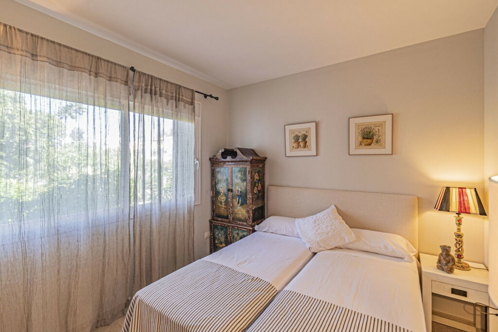 Middle Floor Apartment Costalita Málaga - image 11