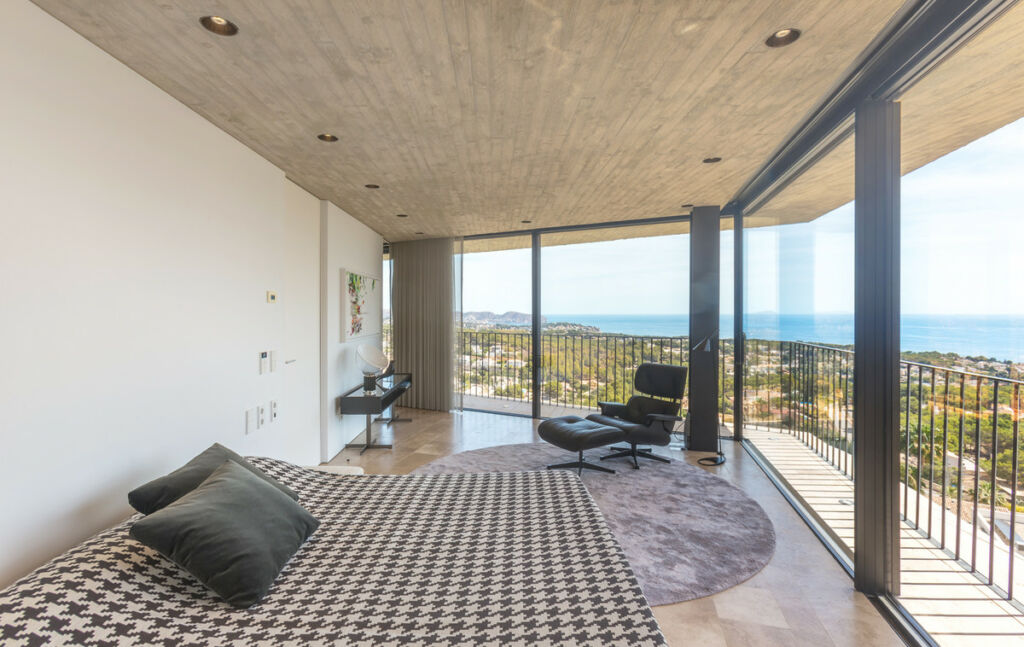 Detached Villa La Fustera Alicante - image 11