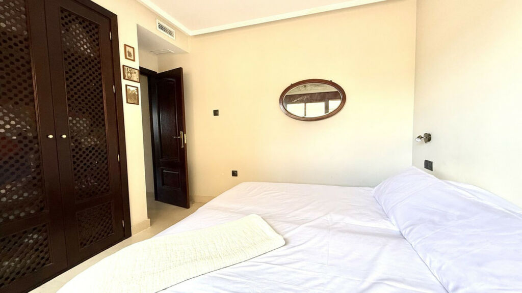 Ground Floor Apartment La Mairena Málaga - image 13