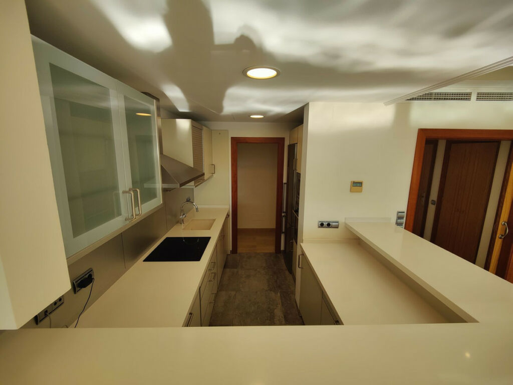 Middle Floor Apartment Marbella Málaga - image 11