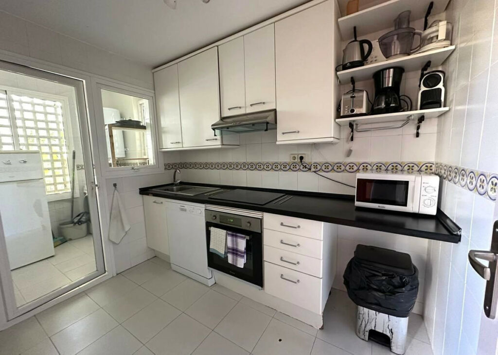 Ground Floor Apartment Estepona Málaga - image 11
