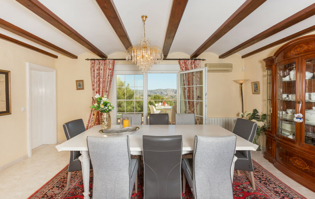 Detached Villa Moraira Alicante - image 11