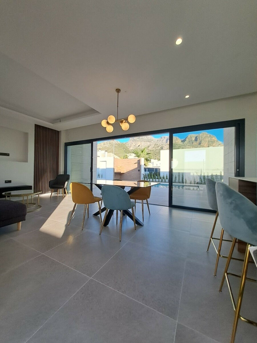 Detached Villa Polop Alicante - image 11