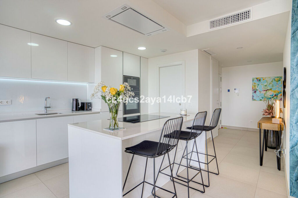Middle Floor Apartment Calanova Golf Málaga - image 11