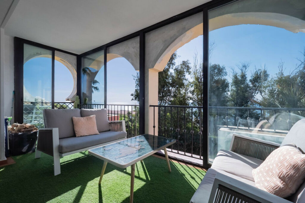Middle Floor Apartment Torrenueva Málaga - image 11