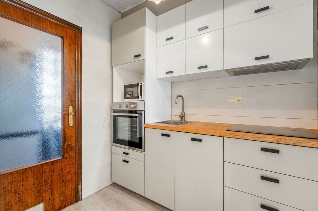 Middle Floor Apartment Torrevieja Alicante - image 11