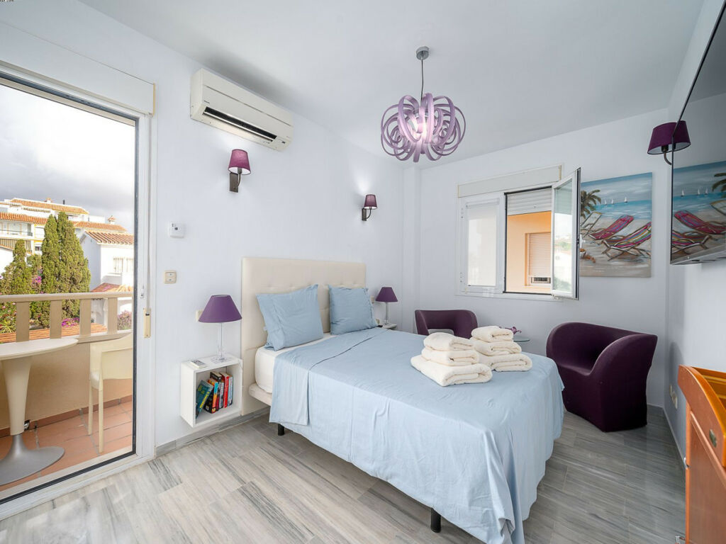 Middle Floor Apartment La Cala de Mijas Málaga - image 11