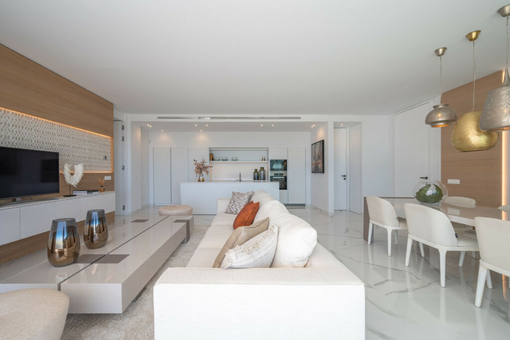 Middle Floor Apartment Benahavís Málaga - image 11