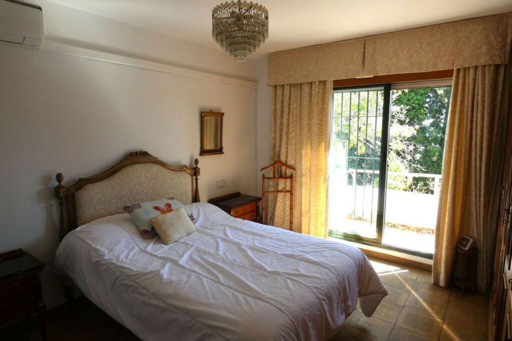 Detached Villa Marbella Málaga - image 13