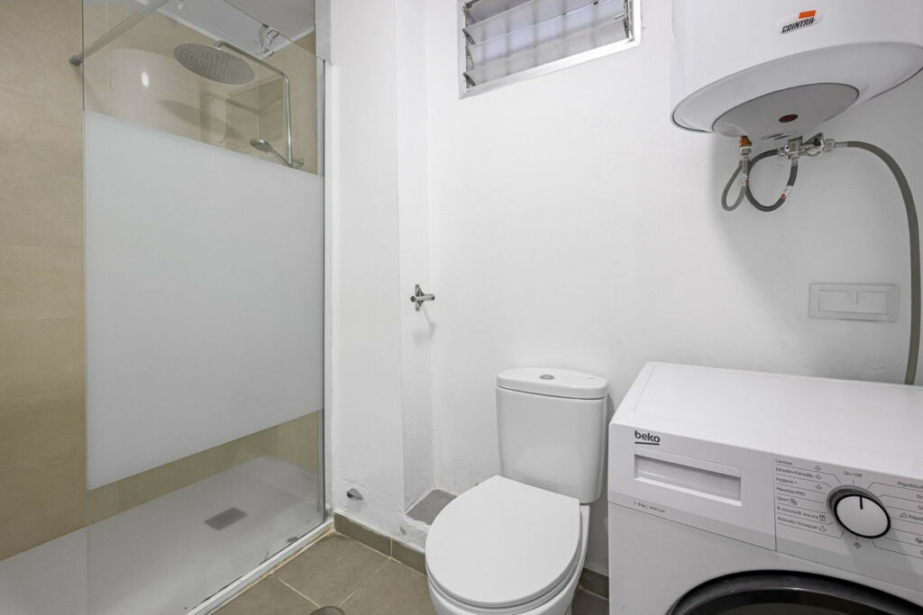 Ground Floor Studio New Golden Mile Málaga - image 11