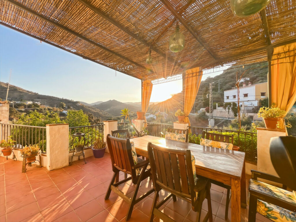 Semi-Detached House Comares Málaga - image 11