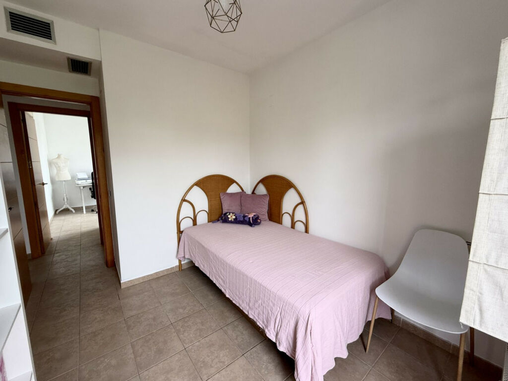 Middle Floor Apartment La Cala Málaga - image 11