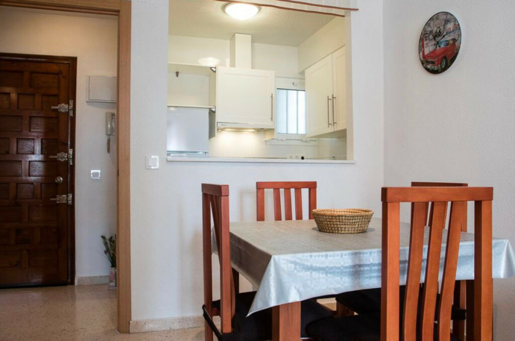 Middle Floor Apartment Benidorm Alicante - image 11