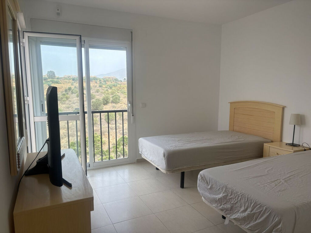 Middle Floor Apartment Riviera del Sol Málaga - image 11