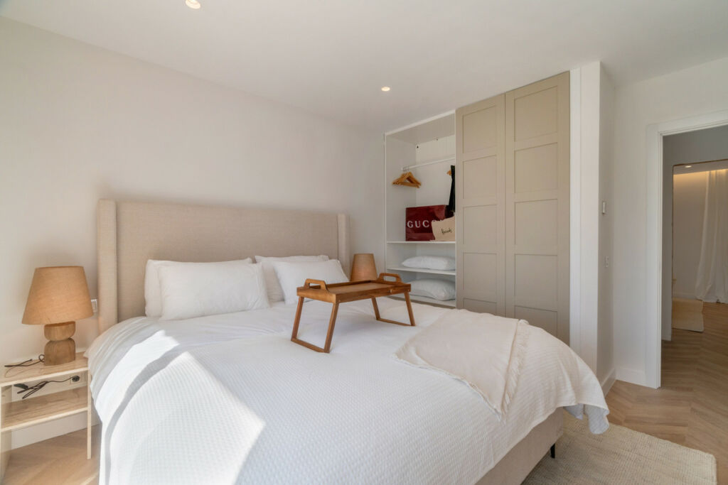 Townhouse Nagüeles Málaga - image 11