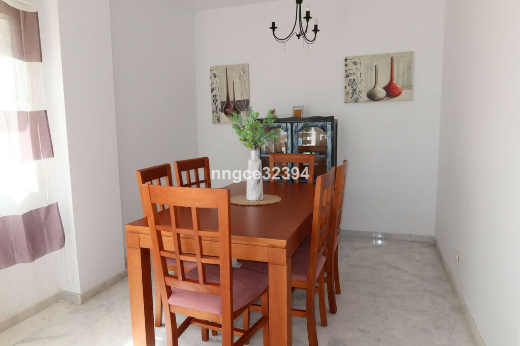 Middle Floor Apartment Estepona Málaga - image 11