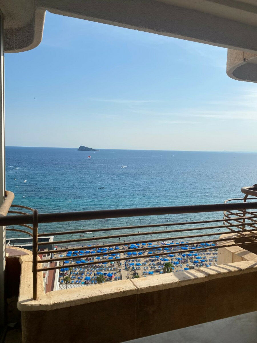 Middle Floor Apartment Benidorm Alicante - image 11