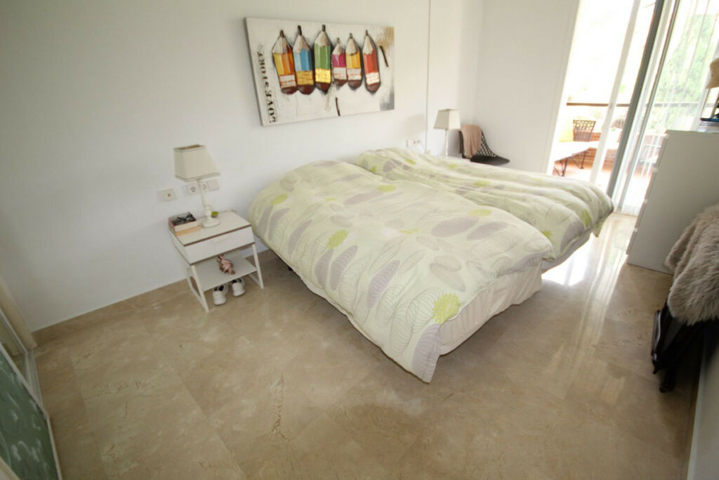 Middle Floor Apartment Riviera del Sol Málaga - image 11