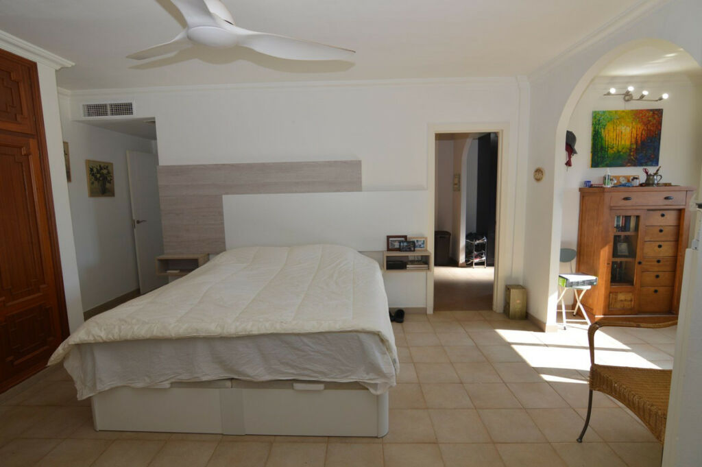 Detached Villa San Pedro de Alcántara Málaga - image 11