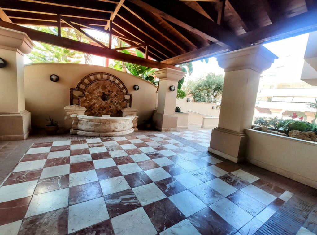 Middle Floor Apartment San Pedro de Alcántara Málaga - image 11