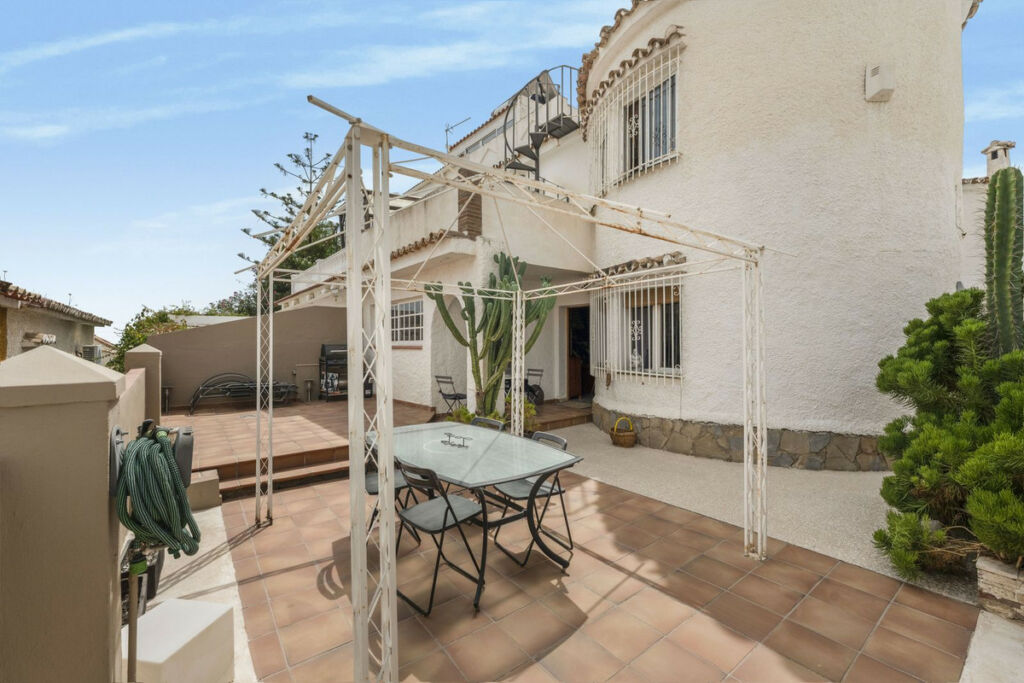 Townhouse Benalmadena Málaga - image 11