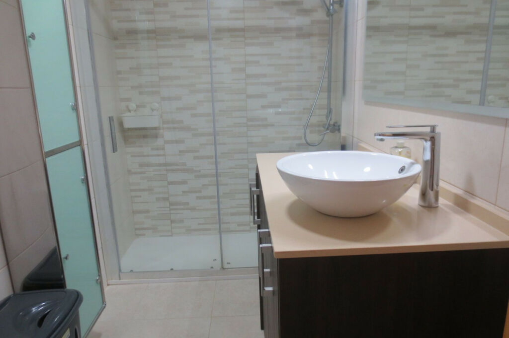 Middle Floor Apartment Fuengirola Málaga - image 11