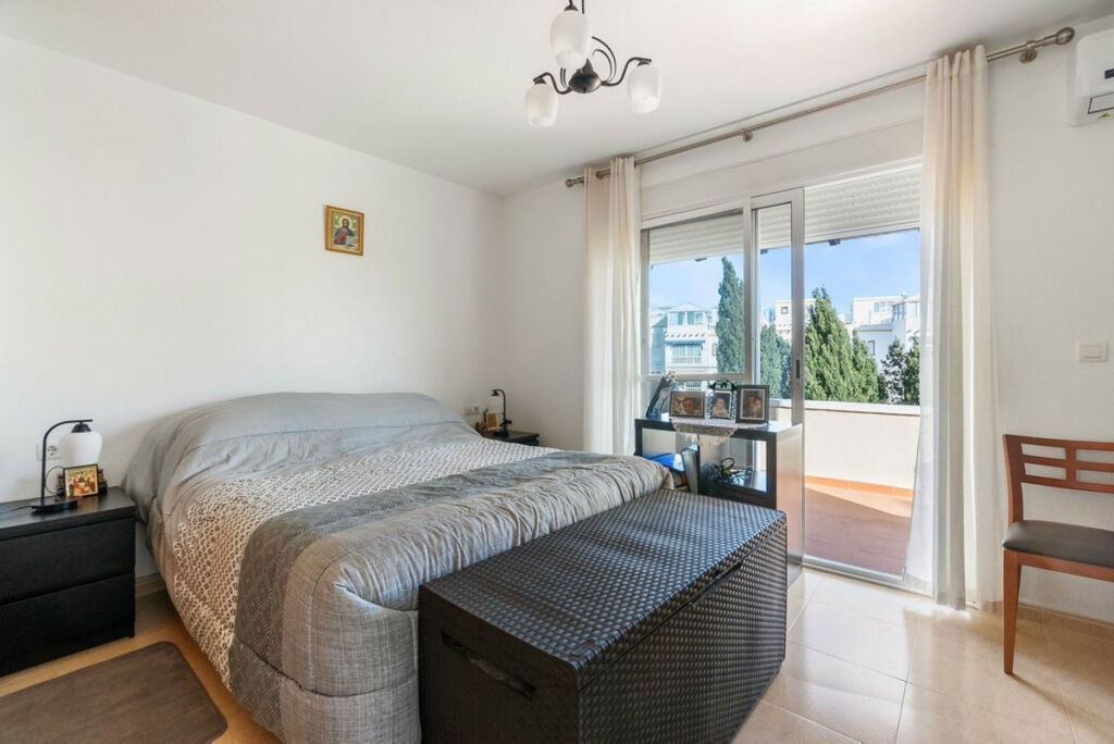 Detached Villa Orihuela Costa Alicante - image 11