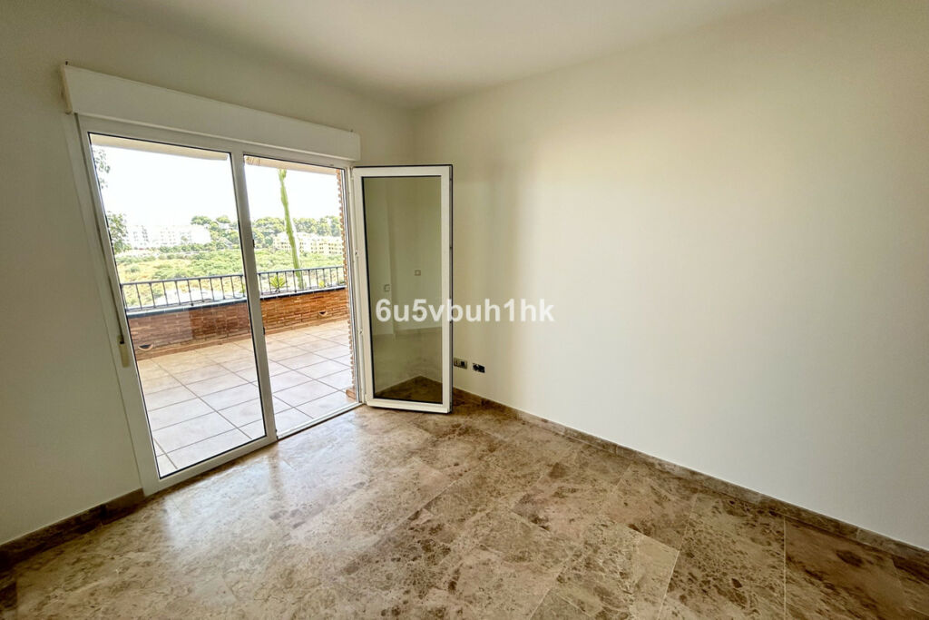 Ground Floor Apartment Miraflores Málaga - image 11