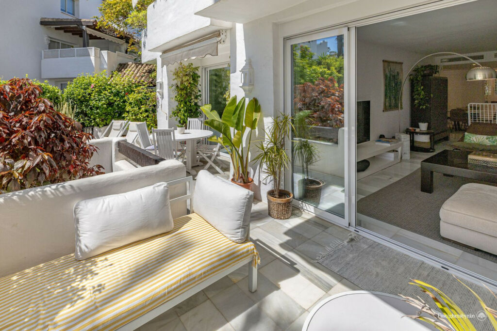 Ground Floor Apartment Estepona Málaga - image 10