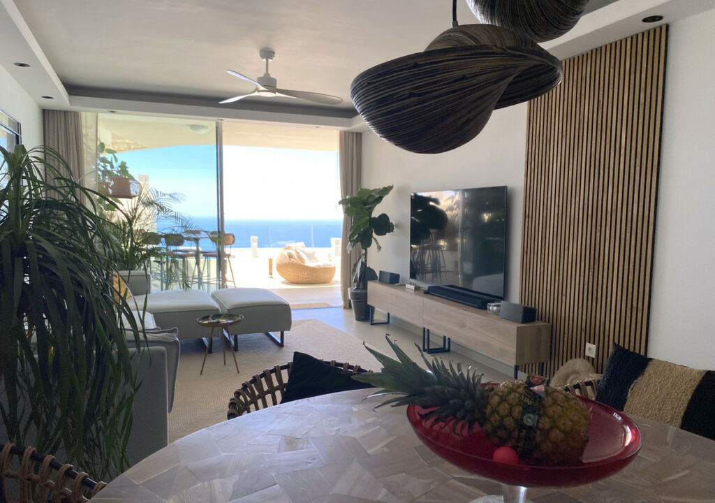 Middle Floor Apartment Benalmadena Pueblo Málaga - image 11