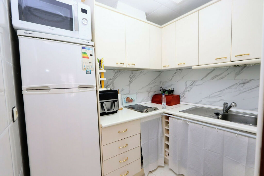 Townhouse Mil Palmeras Alicante - image 11