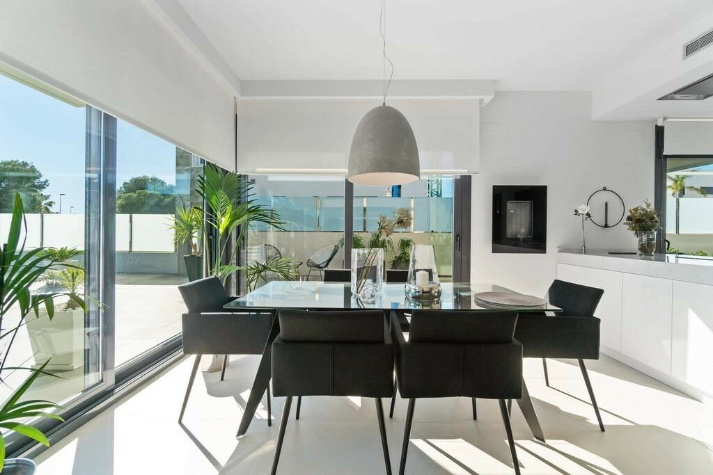 Detached Villa Campoamor Alicante - image 11