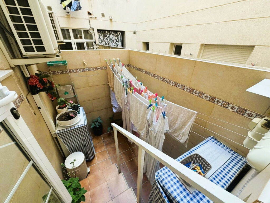 Middle Floor Apartment Las Lagunas Málaga - image 11