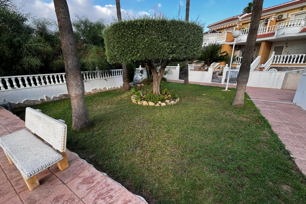 Semi-Detached House Dona Pepa Alicante - image 11