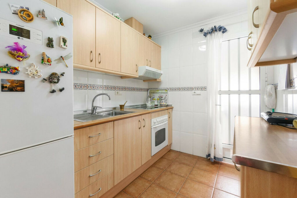 Middle Floor Apartment Campoamor Alicante - image 11