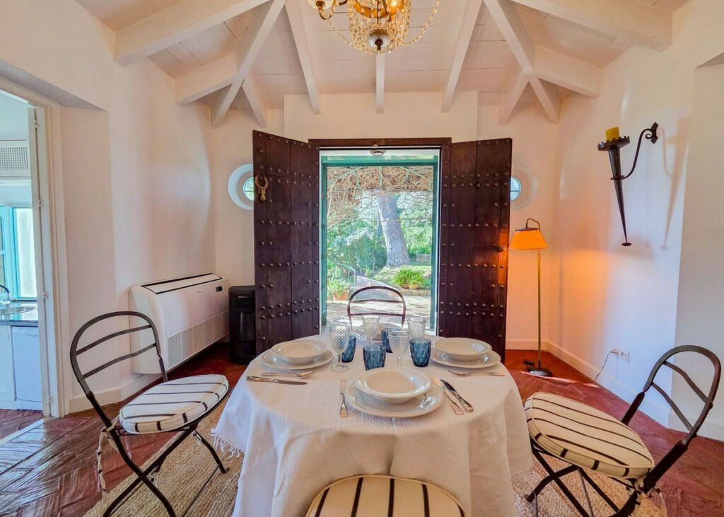 Detached Villa Marbella Málaga - image 11