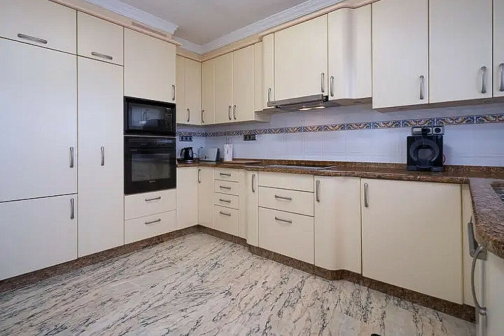 Detached Villa Moraira Alicante - image 12
